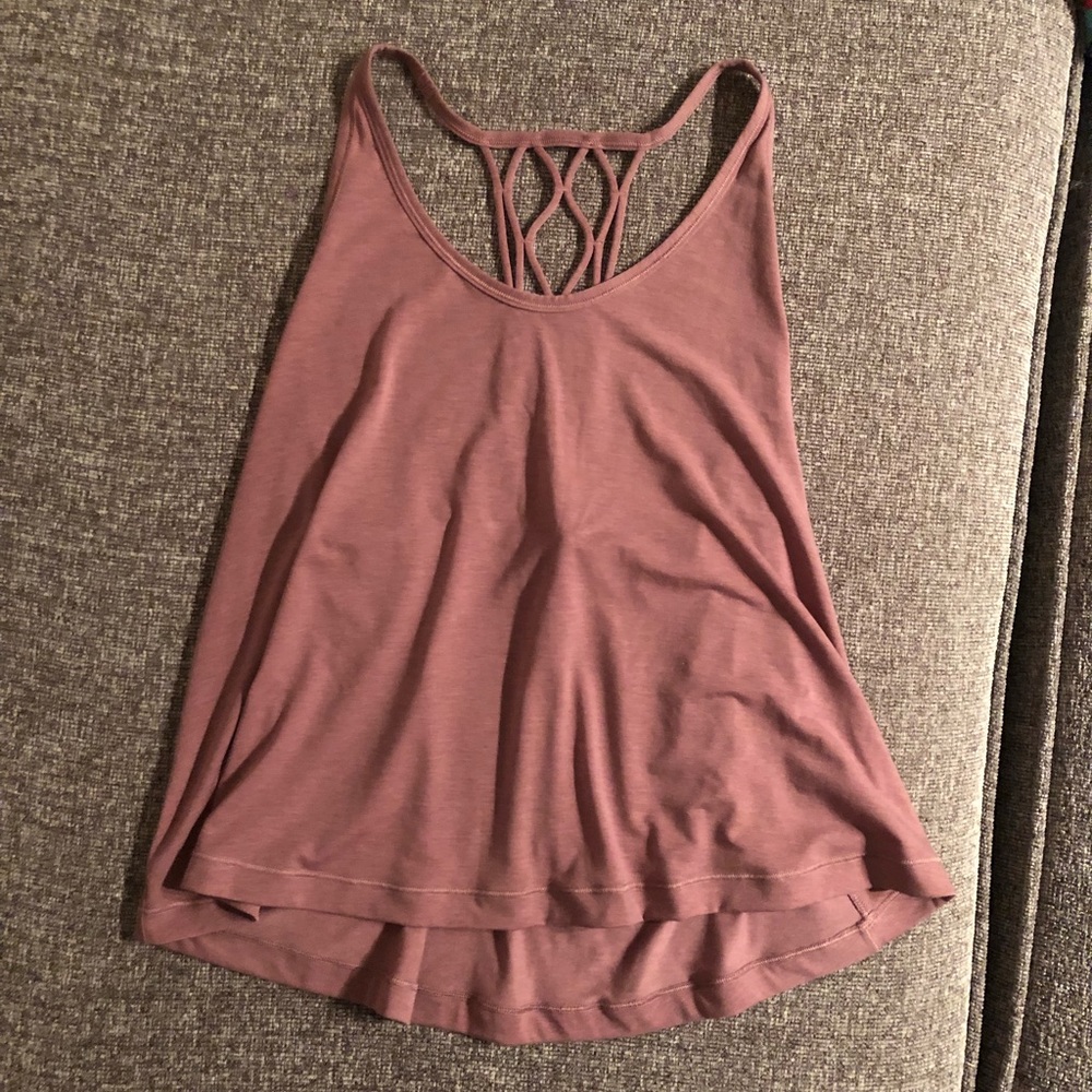 Lululemon tank 4